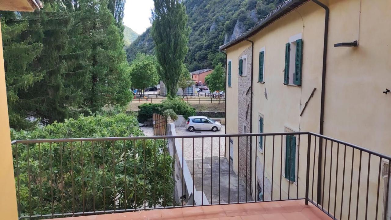 Residence Il Giardino Sul Fiume Nera Cerreto di Spoleto Eksteriør billede