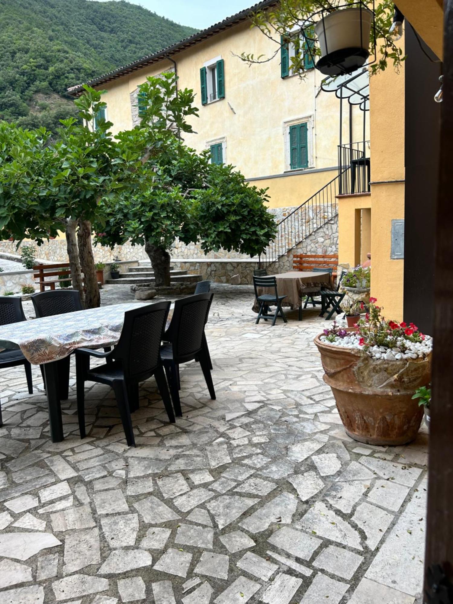 Residence Il Giardino Sul Fiume Nera Cerreto di Spoleto Eksteriør billede